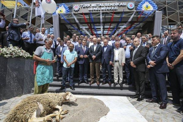 Türk-İş Başkanı Atalay: Büyükşehirlerde miting yaparız