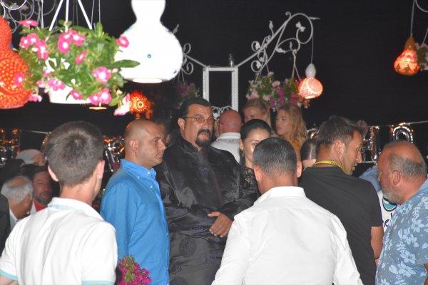 ABD'li aktör Steven Seagal Bodrum'da tatil yapıyor