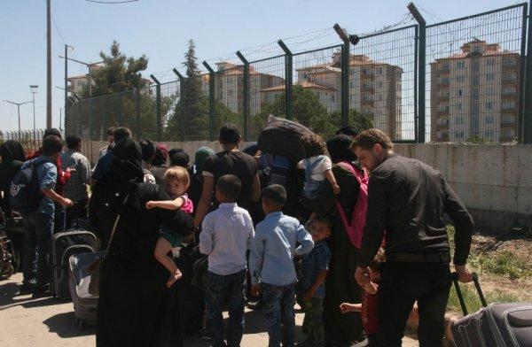 Suriyelilerden 11 bini Türkiye’ye döndü