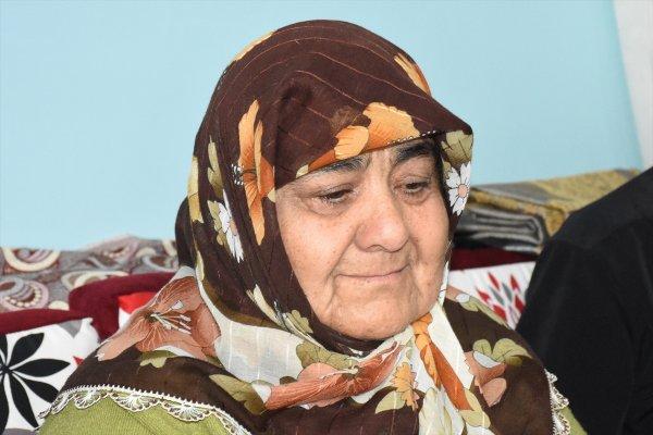 Şehit ailesine komşu kızlarından darp