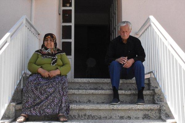 Şehit ailesine komşu kızlarından darp