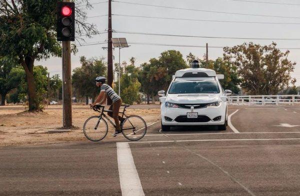 Sürücüsüz otomobil yollardaki yerini alacak