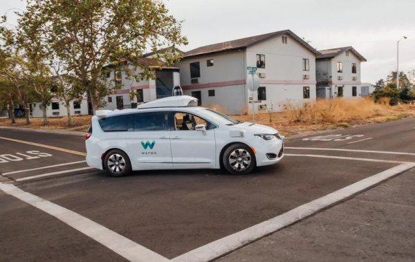 Sürücüsüz otomobil yollardaki yerini alacak