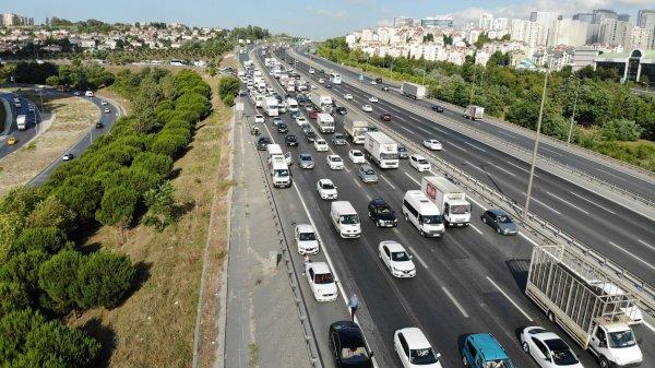 TEM'de direksiyon başında kalp krizi geçirdi