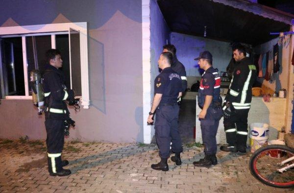 Eşinden ikinci kez ayrılan şahıs evi tinerle yaktı