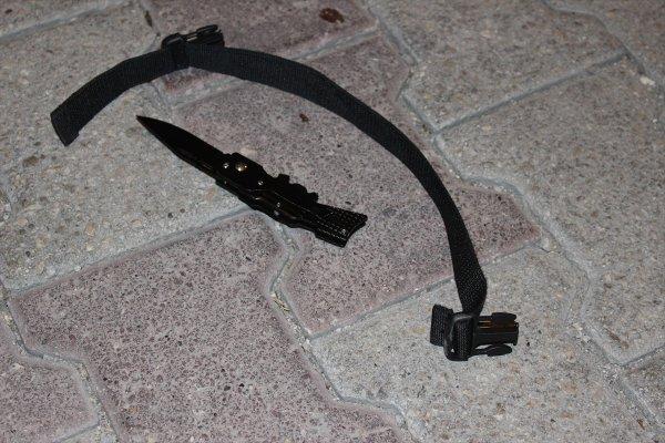 Adana'da polise bıçaklı saldırı