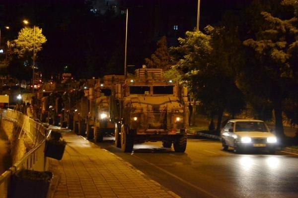 Gece yarısı Suriye sınırına askeri sevkiyat