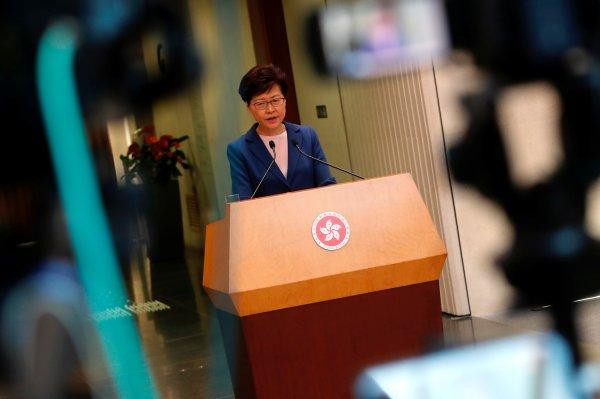 Hong Kong yönetimi: Yasa tasarısı öldü