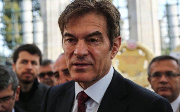 Doktor Mehmet Öz'ü kız kardeşi bıçakladı