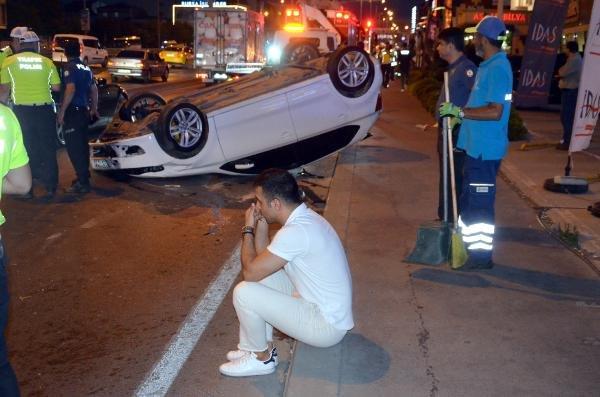 Avcılar'da yoldan çıkan araç takla attı