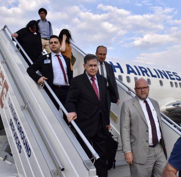 Ankara'ya peş peşe Rus uçakları inmeye başladı