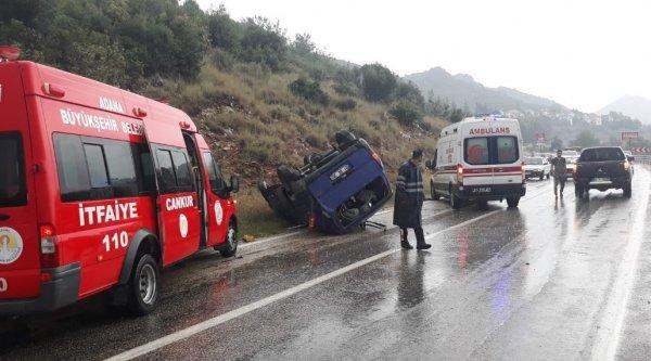 Adana'da minibüs takla attı: 1 ölü, 5 yaralı