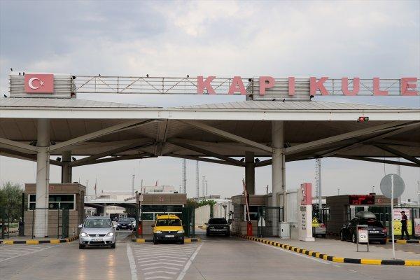 Edirne sınır kapılarında yoğunluk