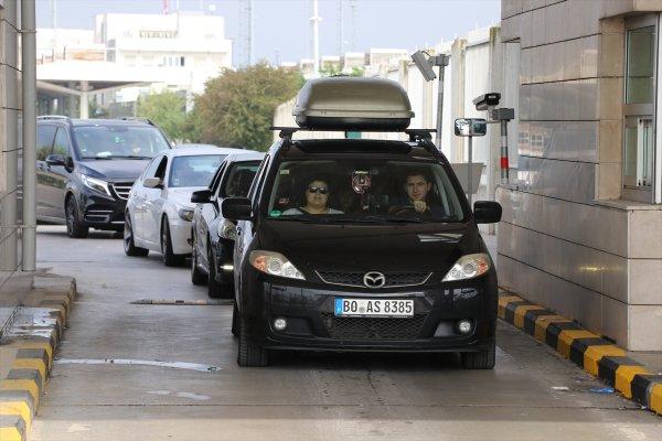 Edirne sınır kapılarında yoğunluk