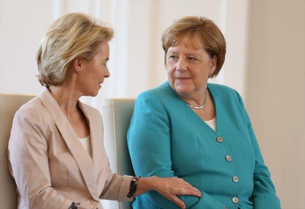 Almanya’nın yeni Savunma Bakanı göreve başladı