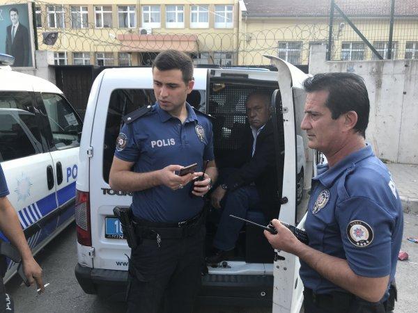 Miras yüzünden kardeşini yaraladı