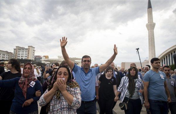 Erbil'de şehit edilen diplomat toprağa verildi