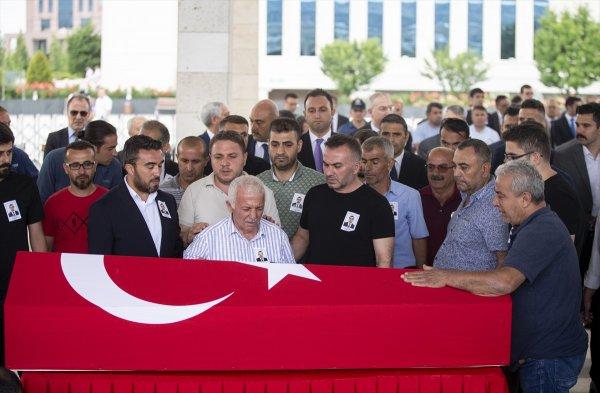 Erbil'de şehit edilen diplomat toprağa verildi