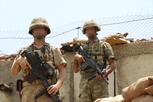 Vatanı oğluyla korumak isteyen baba Hakkari'ye tayin oldu