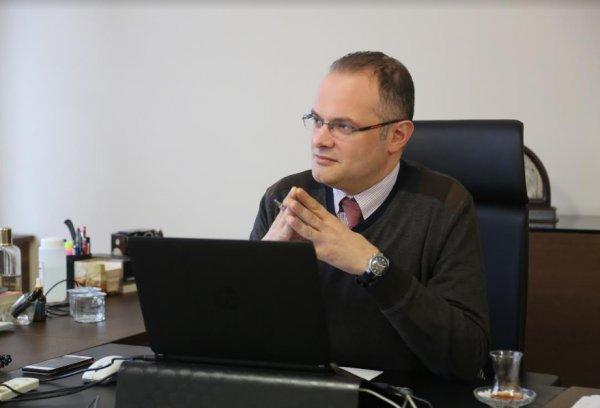 Salih Uyan Dijital Dünyada E-beveyn Olmak röportajı