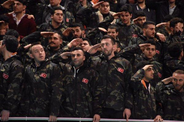 Reis bizi Afrin'e götür diye slogan attırıp bedelli yaptı