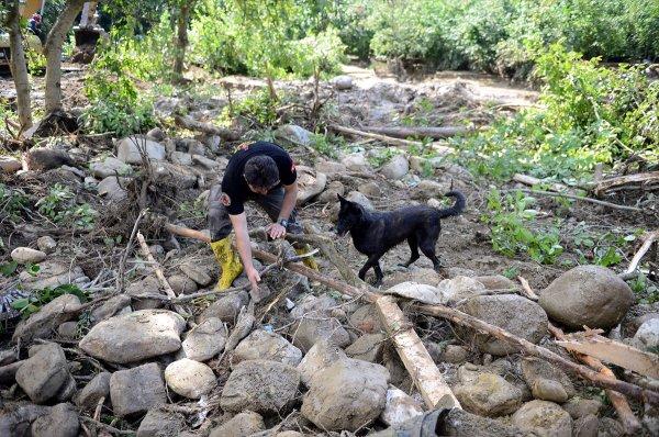 Düzce'deki selde 2 ölü 5 kayıp