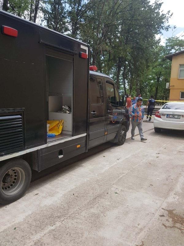 Ankara'da cıva dolu fanus kırıldı: 13 kişi etkilendi