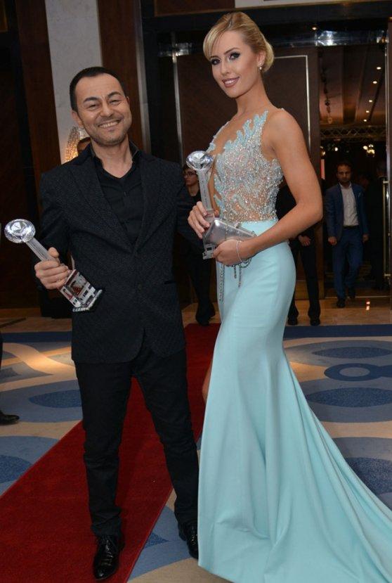 Serdar Ortaç'ın boy sıkıntısı