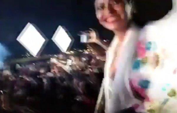 Mekke'nin yanı başında müzik festivali