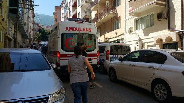 Bursa'da bir adam hem sevgilisini hem kendisini bıçakladı