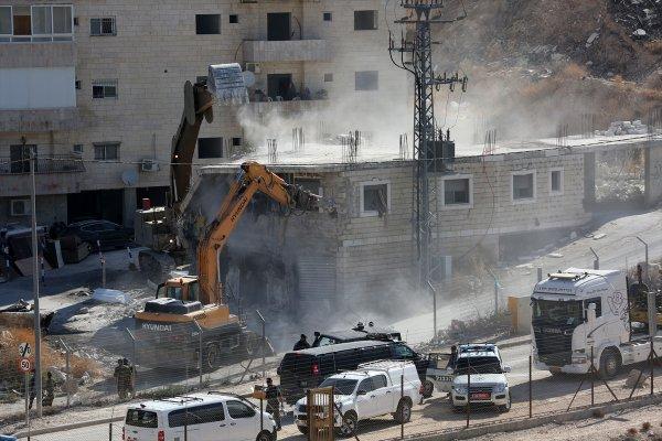 İsrail güçleri Doğu Kudüs'te yıkıma başladı