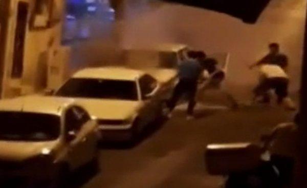 İzmir'de iki araç yandı