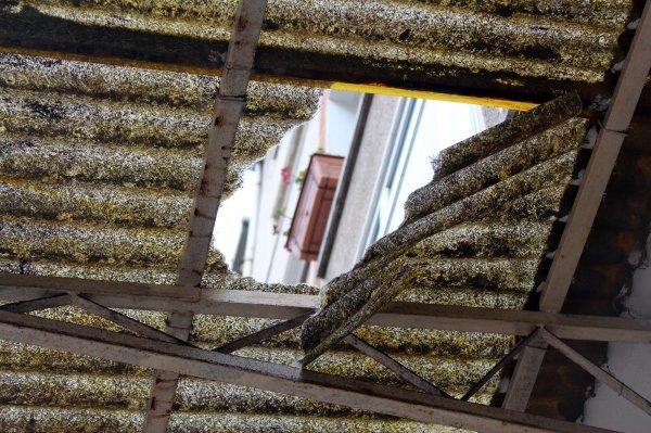 Yalova'da 1,5 yaşındaki çocuk üçüncü kattan düştü