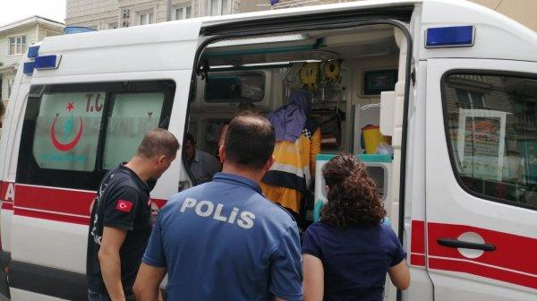 Borcunu almaya gitti, iki kişinin taşla saldırısına uğradı