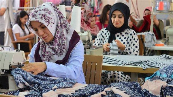 Engellilerden kimsesiz çocuklara bayramlık sürprizi