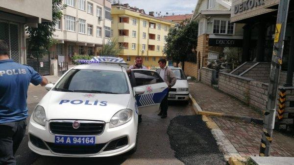 Borcunu almaya gitti, iki kişinin taşla saldırısına uğradı