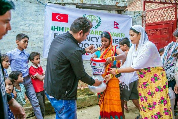 Selin vurduğu Güney Asya’ya yardım