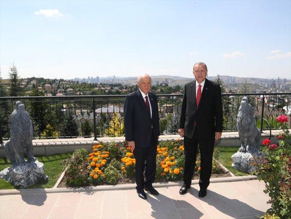Cumhurbaşkanı, Devlet Bahçeli ile görüştü