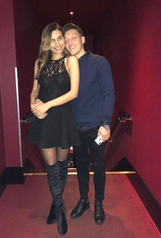 Mesut Özil ve eşi Amine Gülşe'nin, Osmanlı merakı