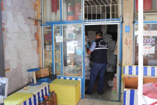 Karaman'da 15 yaşındaki hırsız kasadan parayı çalıp kaçtı