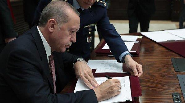 TSK'ya gönüllü dönen pilot albay generalliğe terfi etti