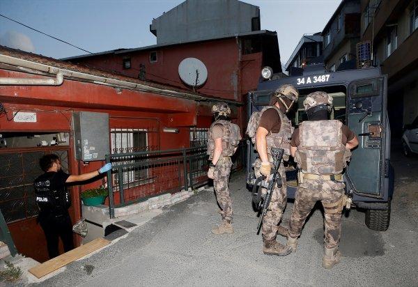 İstanbul'da uyuşturucu operasyonu: 20 gözaltı