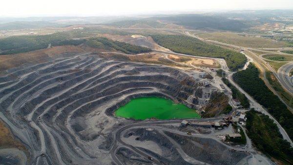 İstanbul'a taş ocaklarının verdiği zarar uydudan görüldü