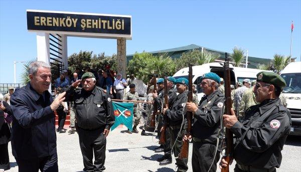 Erenköy Direnişi'nin yıl dönümünde komutanlar Kıbrıs'ta