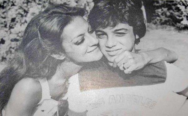 Çolpan İlhan kimdir? - biyografisi