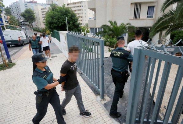 İspanya’da 5 Fransız turist, Norveçli kıza tecavüz etti