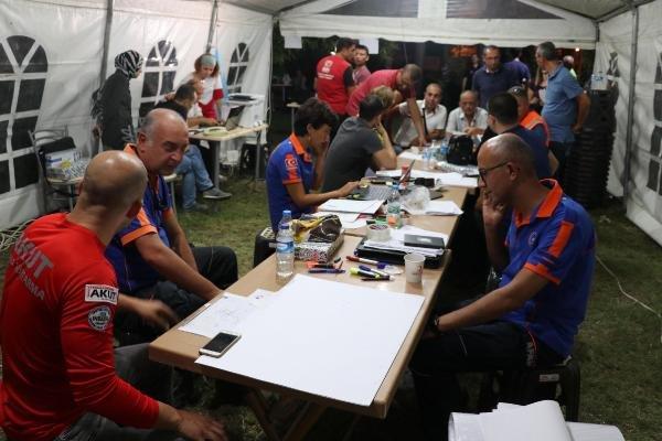 Bakan Soylu: Denizli'de 390 evde hasar meydana geldi