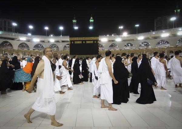 Kutsal topraklardaki Müslümanların Hac sevinci