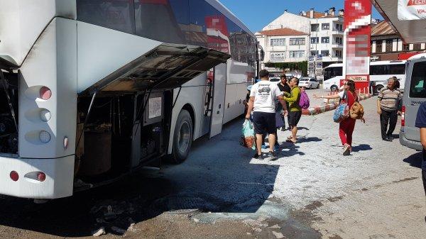 Safranbolu'da tur otobüsü yandı