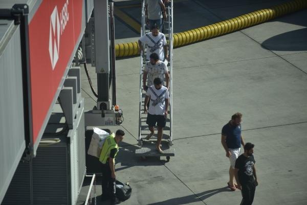 Nijerya'da serbest bırakılan denizciler Türkiye'de